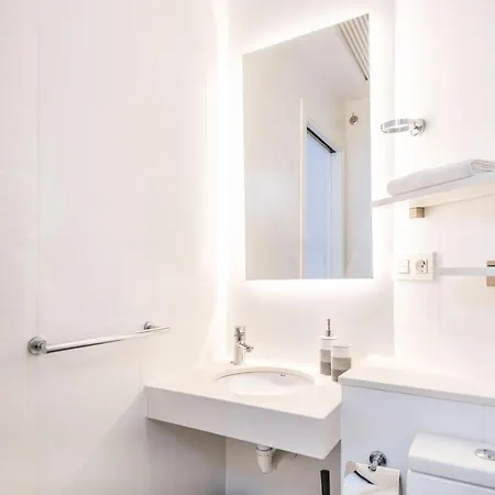 Spacious By Picasso Museum By Rems Apartment *